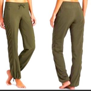 Athleta La Viva Pants